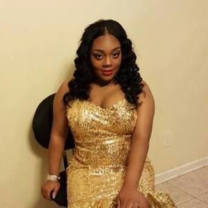 Meet your Posher, Larrisha